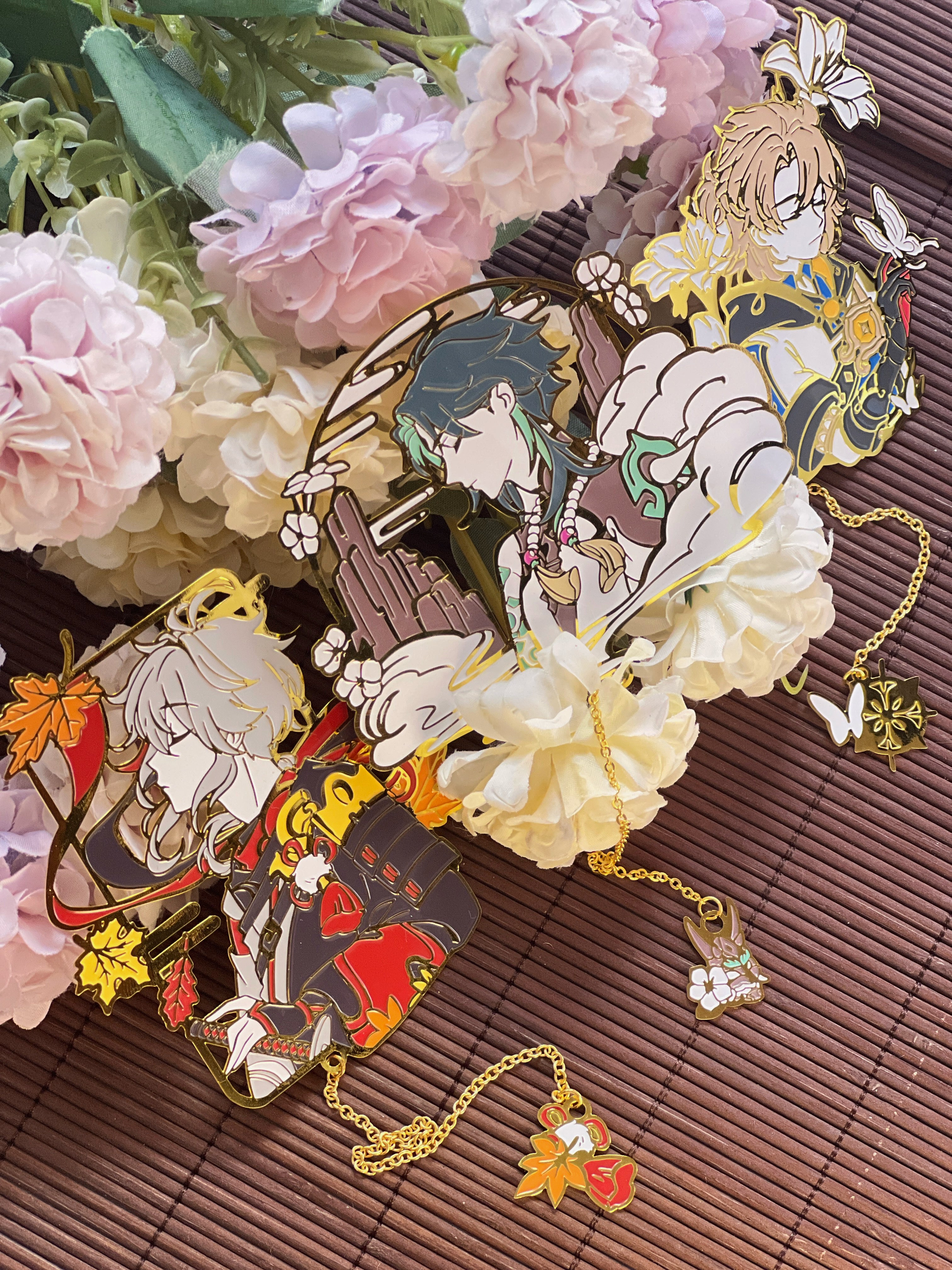 Genshin Impact Golden Bookmark